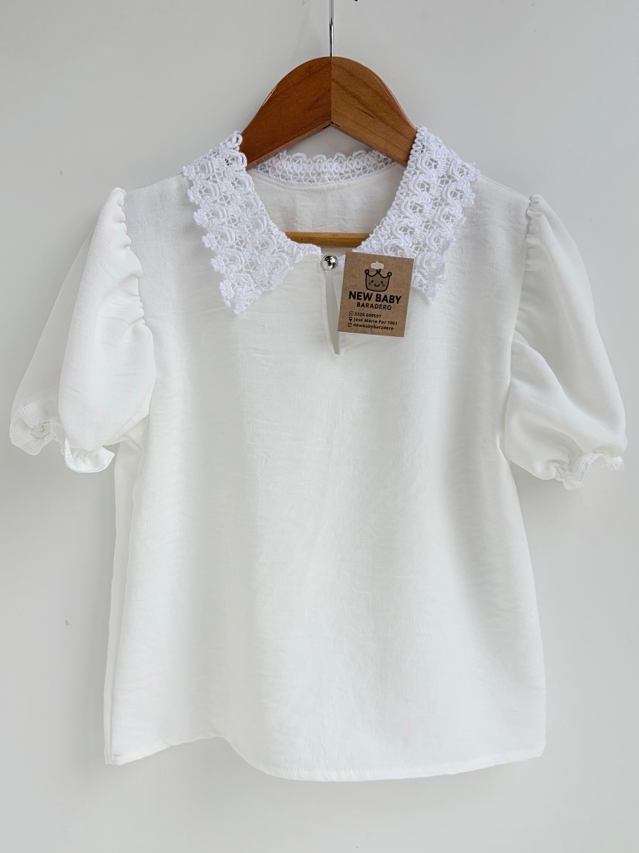 Blusa con cuello/blanca