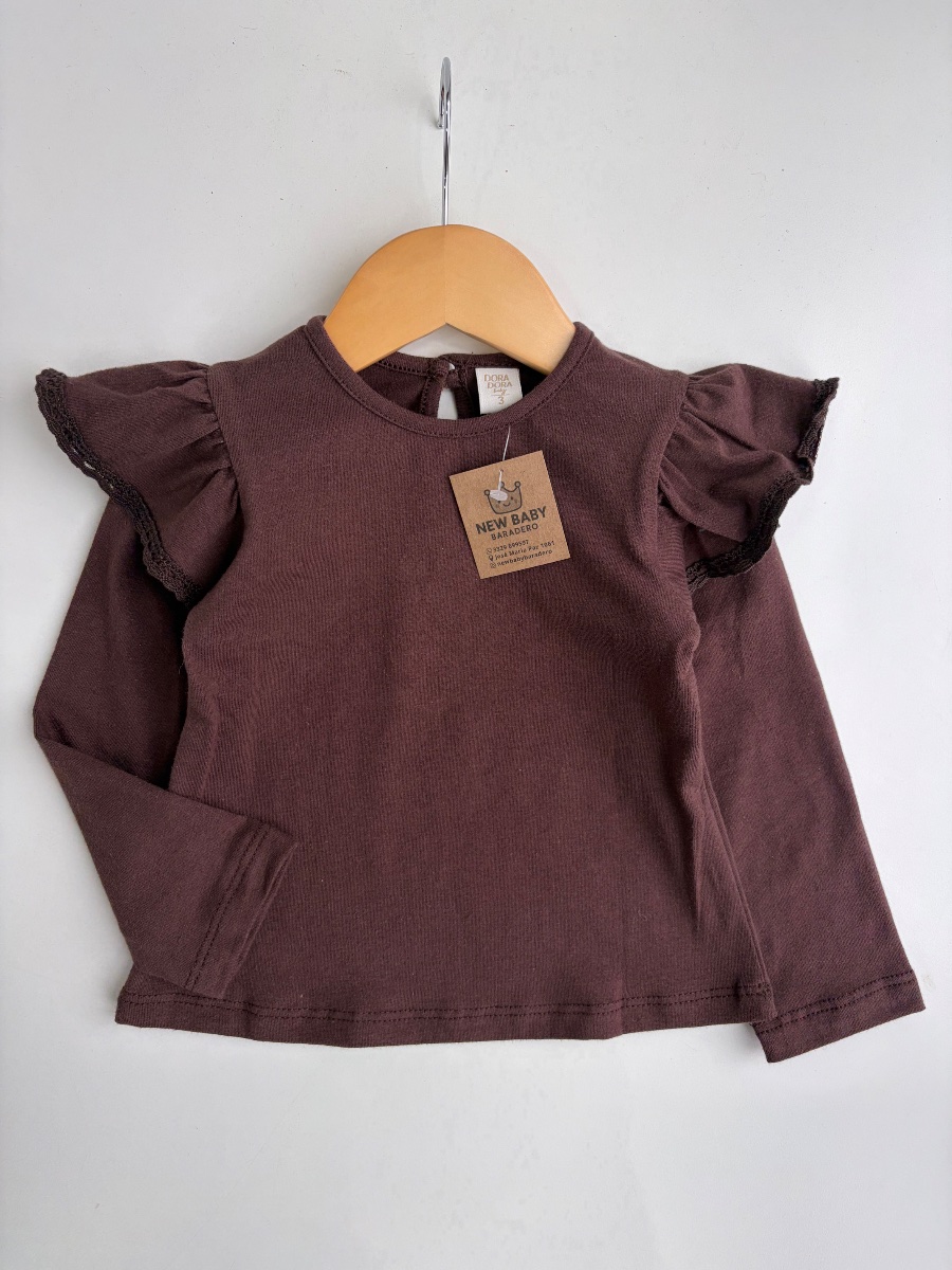 Camiseta chocolate con volados