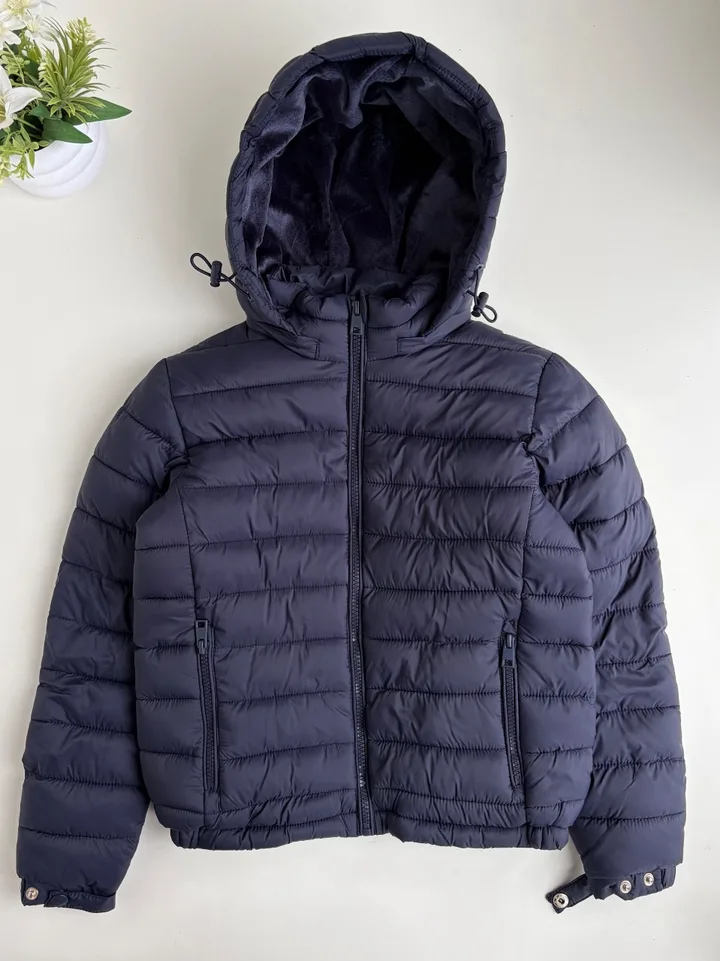 Campera inflable azul marino liso