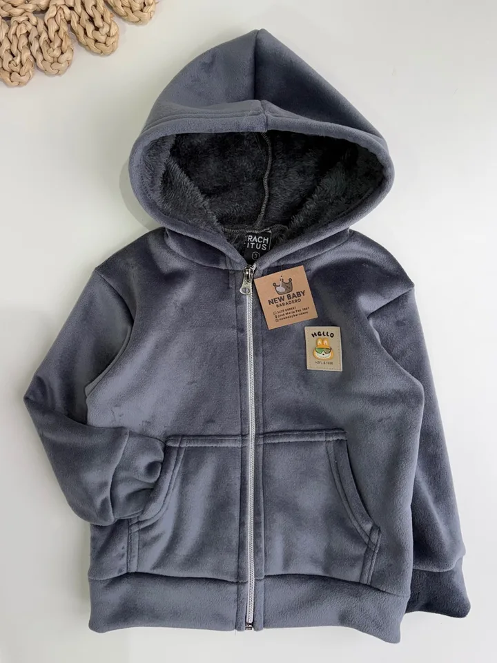 Campera plush gris corderito