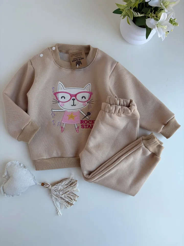 Conjunto beige de algodón gatito