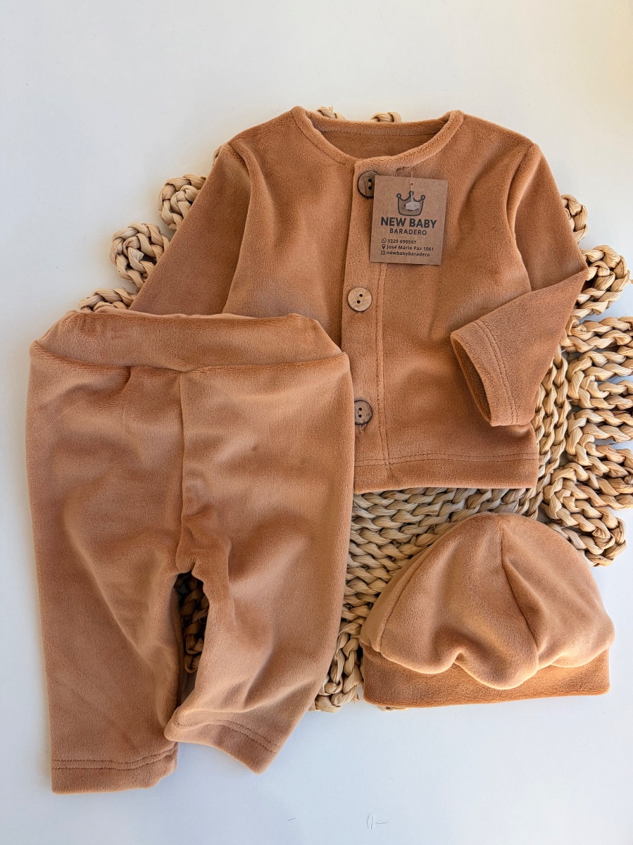 Conjunto camel con saquito