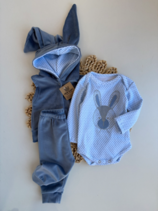 Conjunto celeste con chaleco