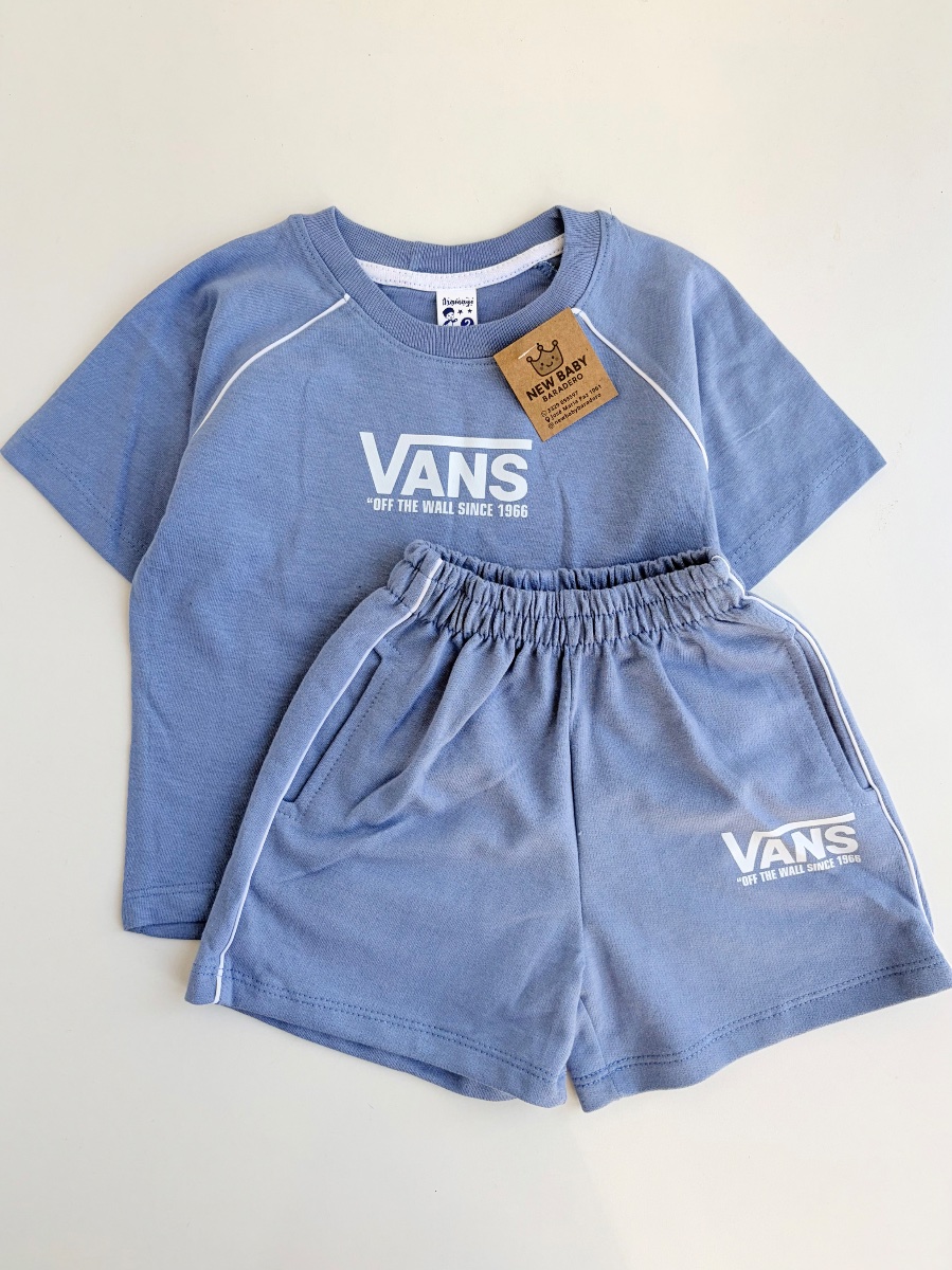 Conjunto celeste Vans