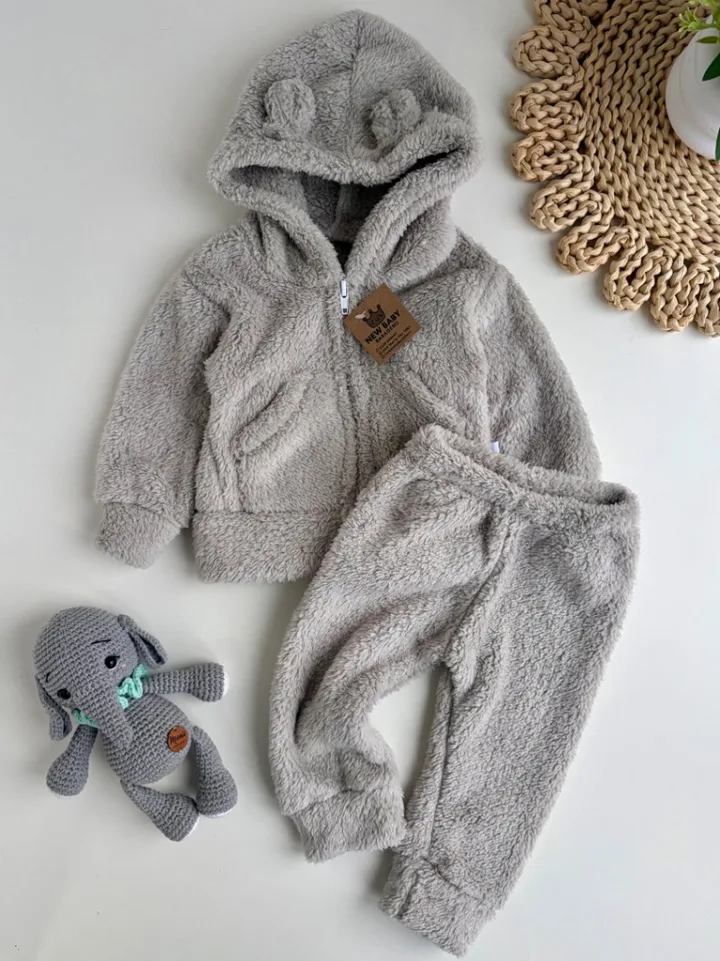 Conjunto corderito gris