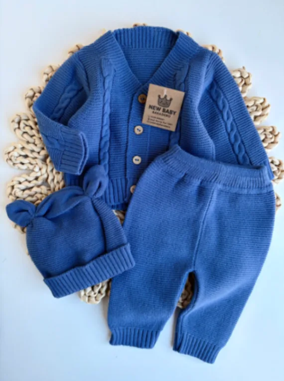 Conjunto de lana azul