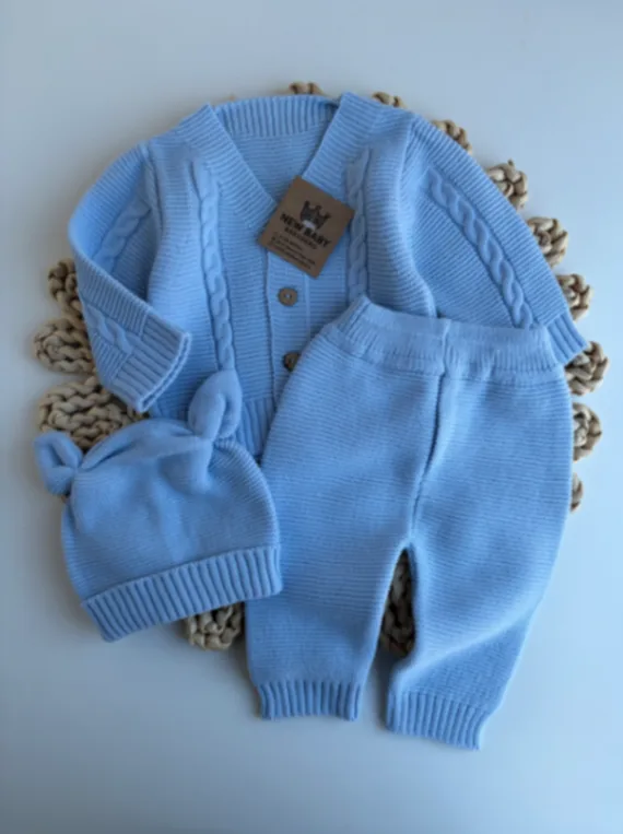 Conjunto de lana celeste