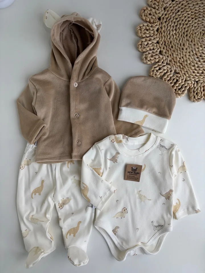 Conjunto plush beige