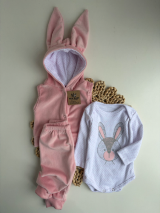 Conjunto rosa con chaleco 