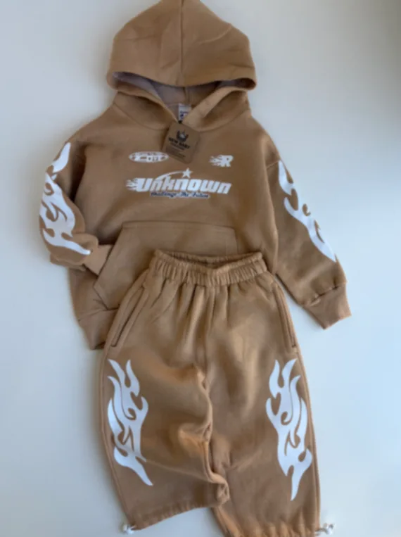 Conjunto Unknown beige