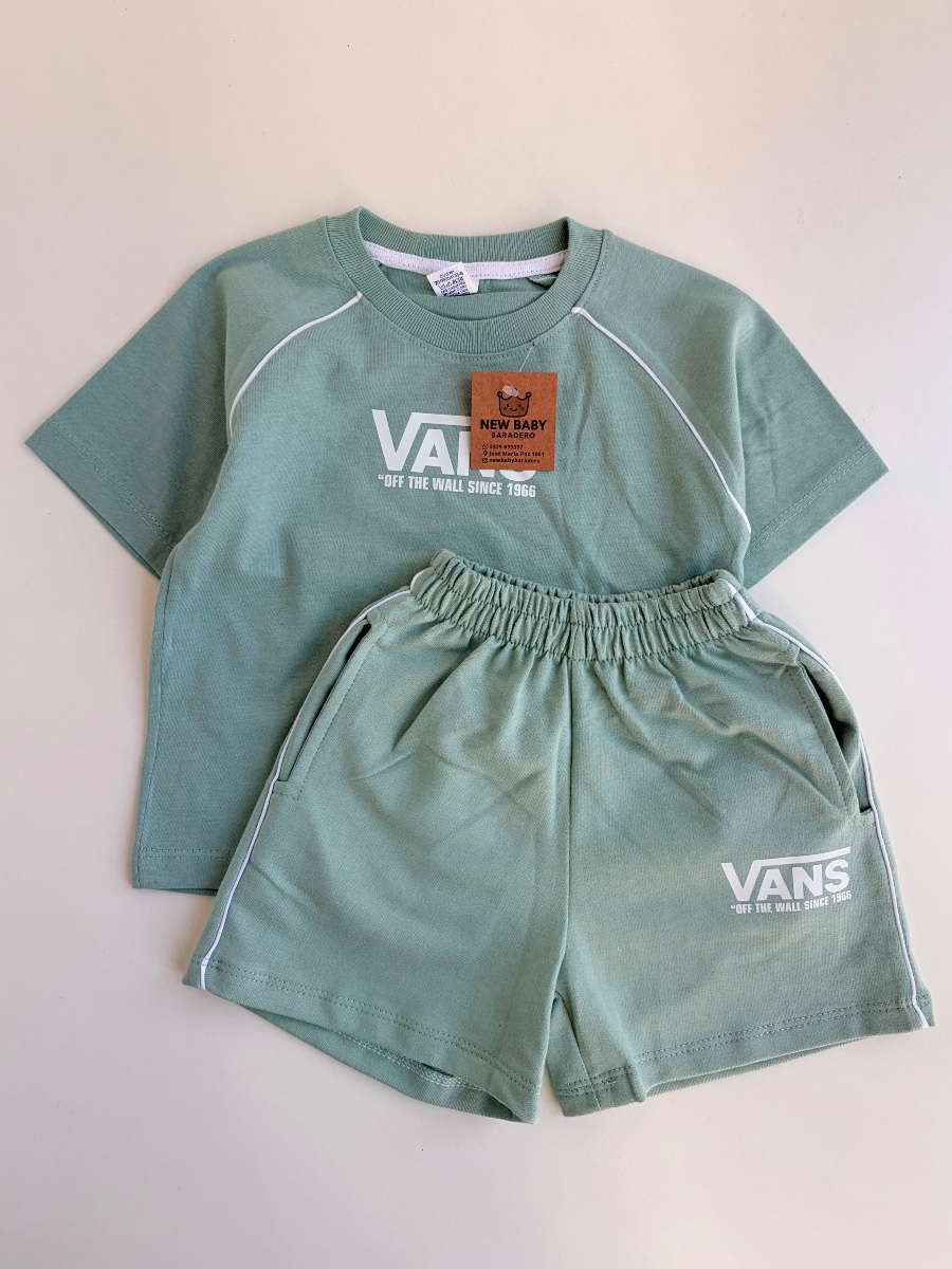 Conjunto verde Vans