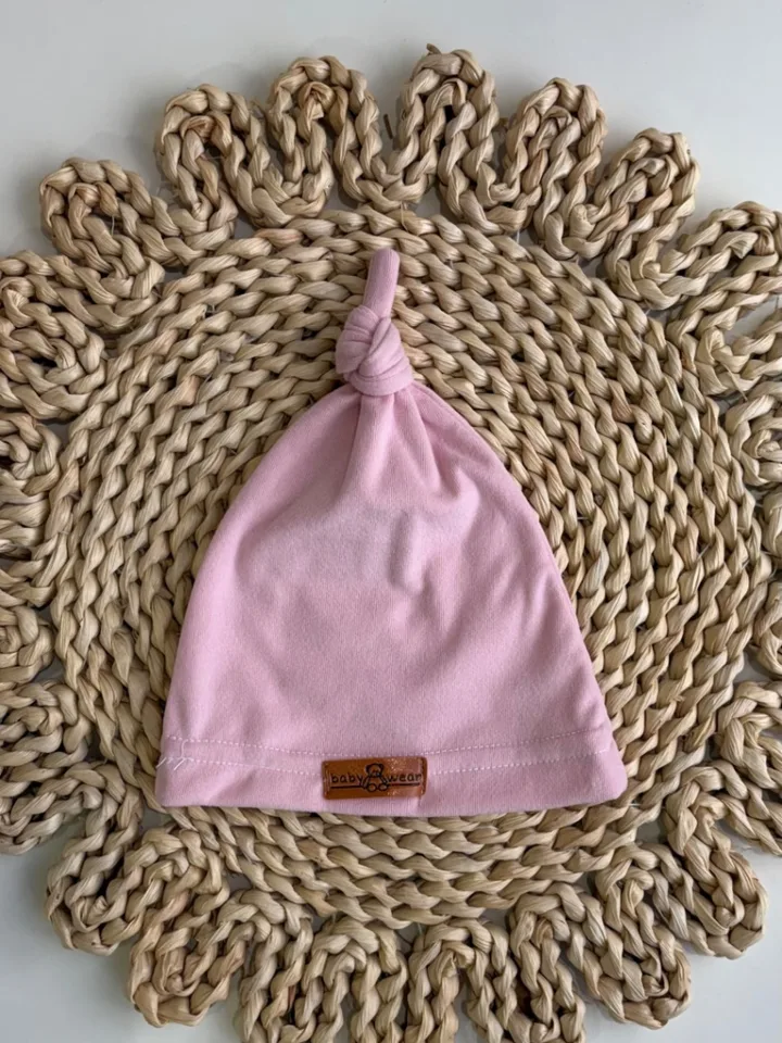 Gorrito rosa de darlon
