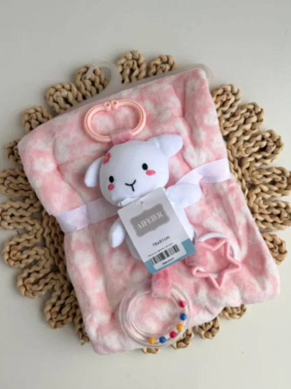 Manta con peluche y sonajero/osito blanco y rosa