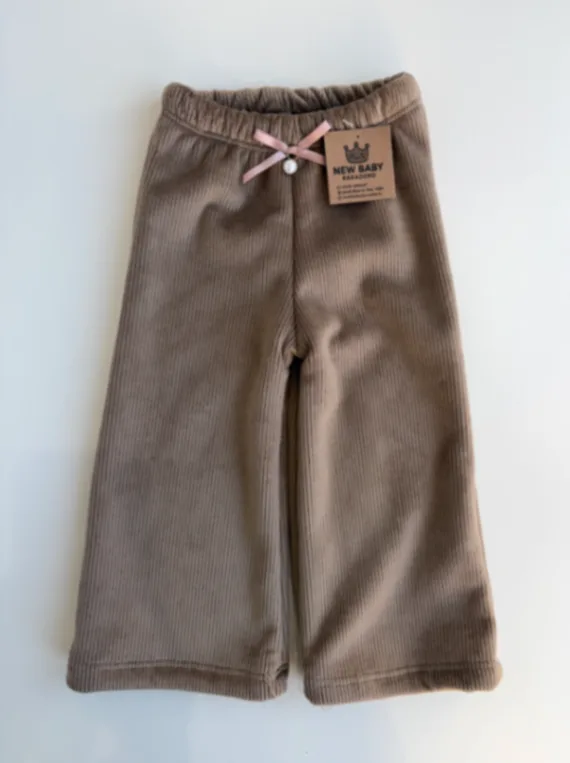 Pantalon palazo chocolate. Con corderito   
