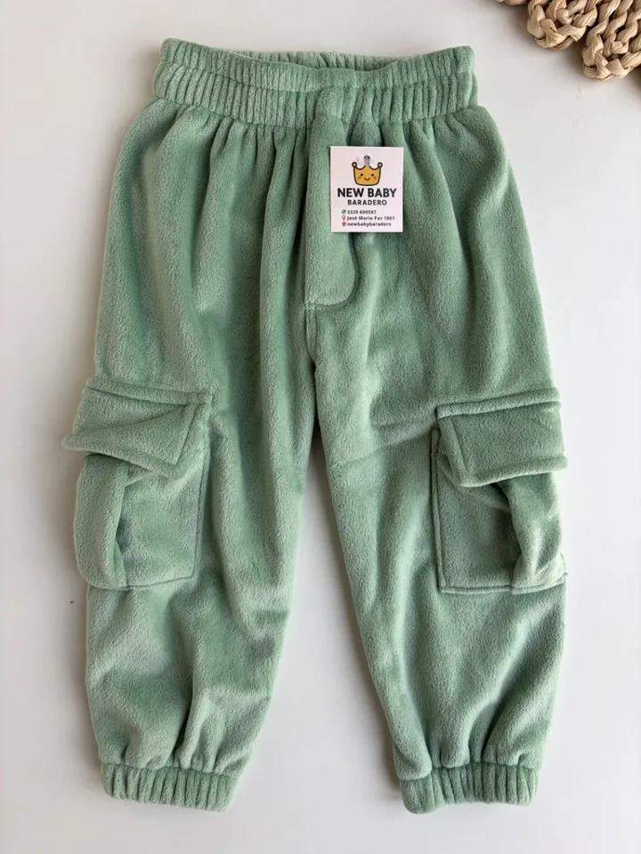 Pantalon plush cargo verde