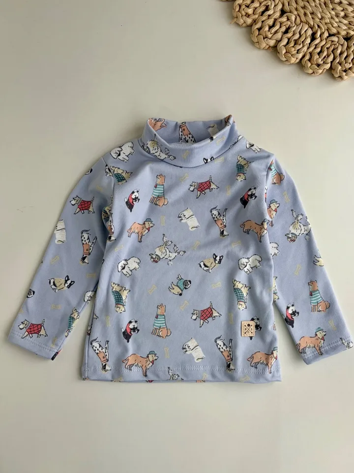 Polera térmica celeste estampada