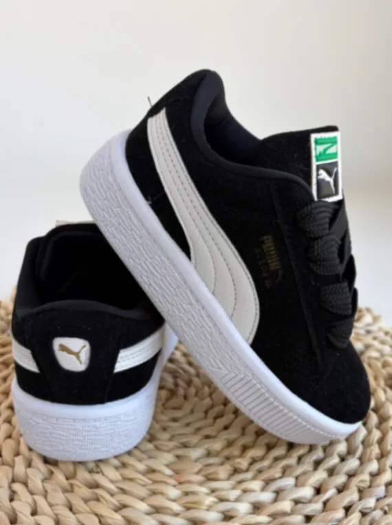 Puma XL Suede negra cordón negro
