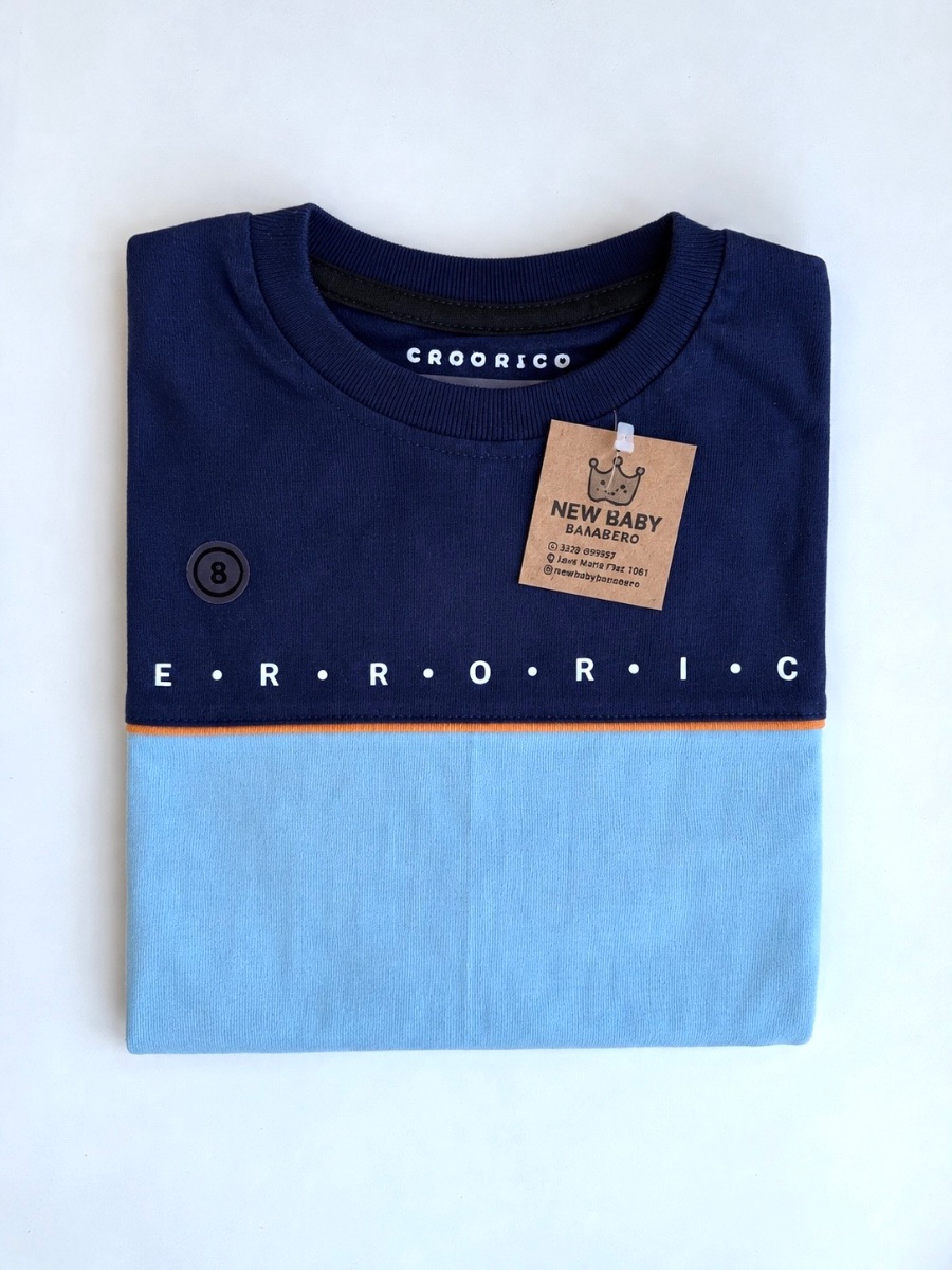 Remera combinada azul