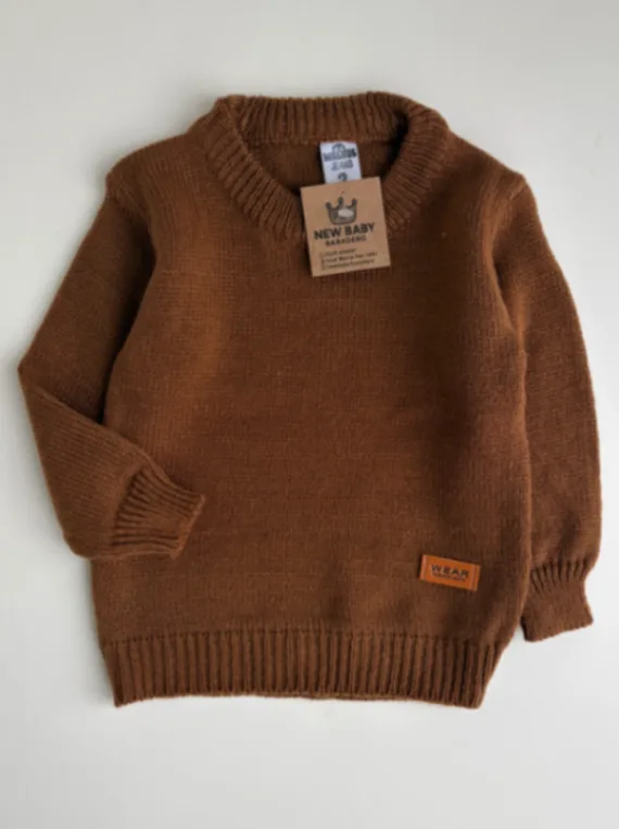 Sweter color tostado bebe