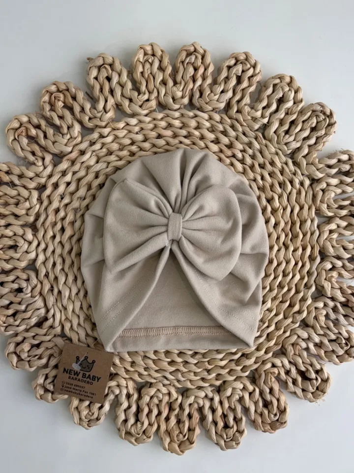 Turbante beige claro de darlon