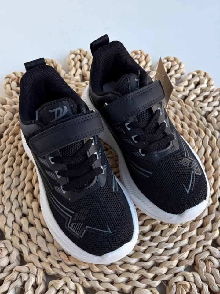 Zapatillas Dexter (negras con linea gris)