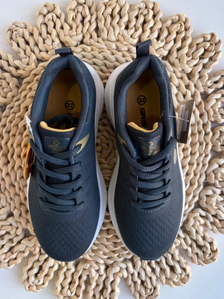 Zapatillas Gasper (gris topo y letras blancas) 