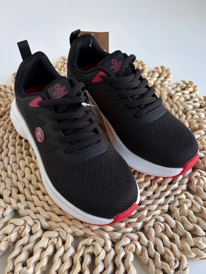 Zapatillas Gasper( negras y logo bordo)