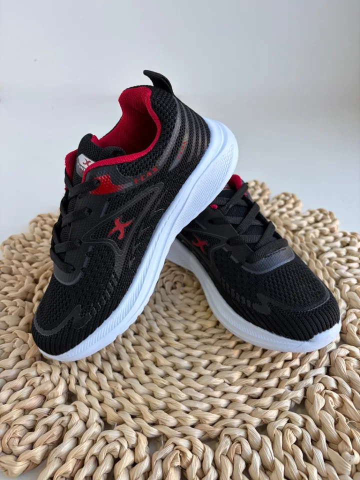 Zapatillas I-Cax (negras con interior rojo) 