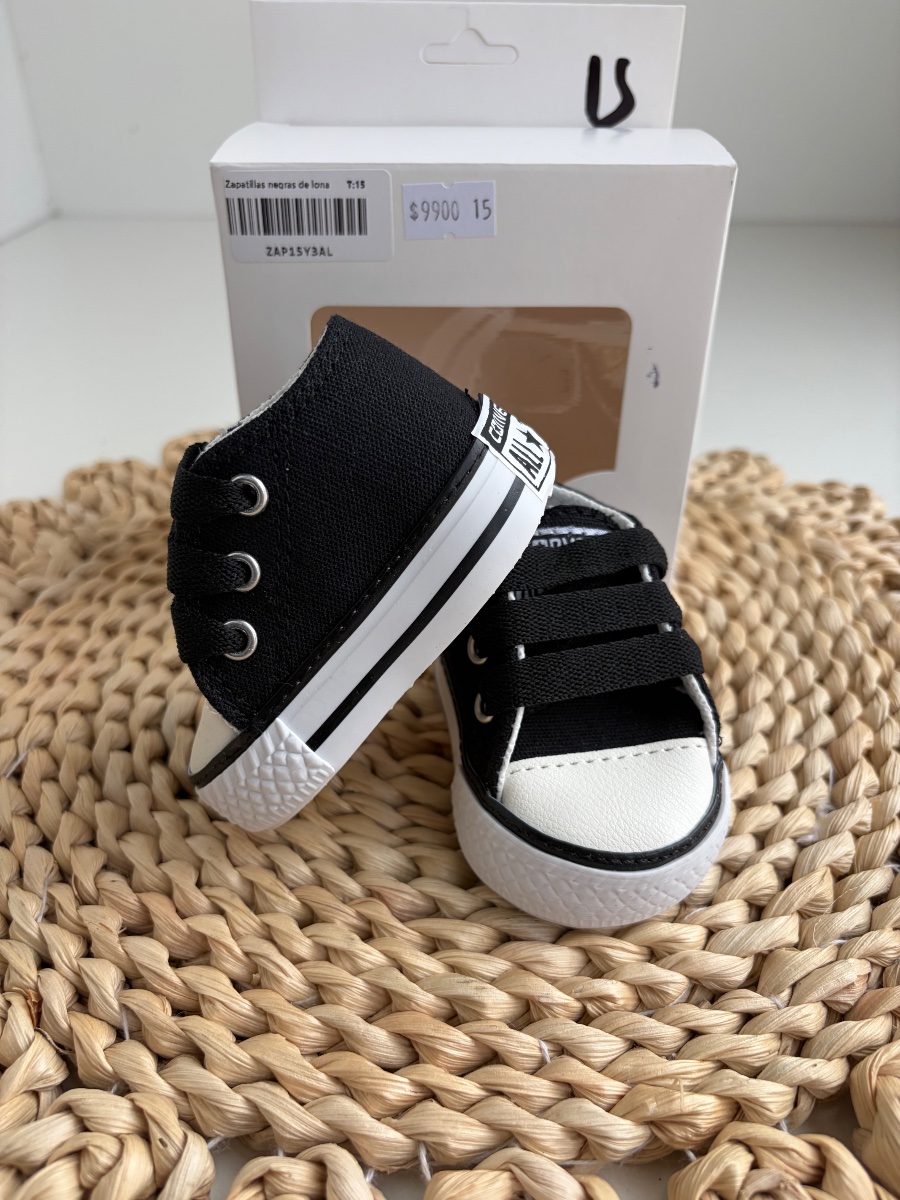 Zapatillas negras de lona